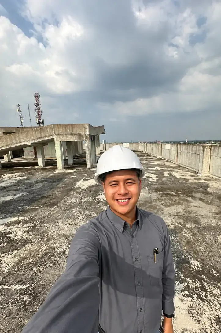 mas azrey di rooftop meilia
